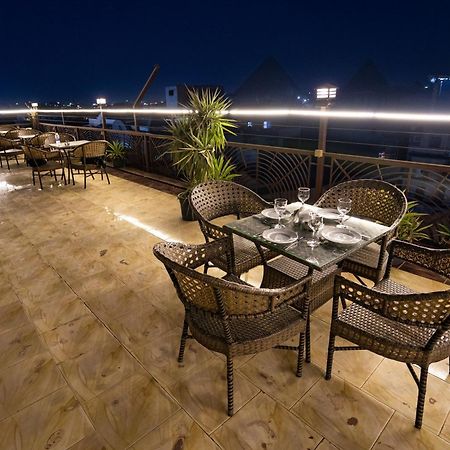 Pyramids Gem Plaza Hotel Kafret el-Gabal Eksteriør billede