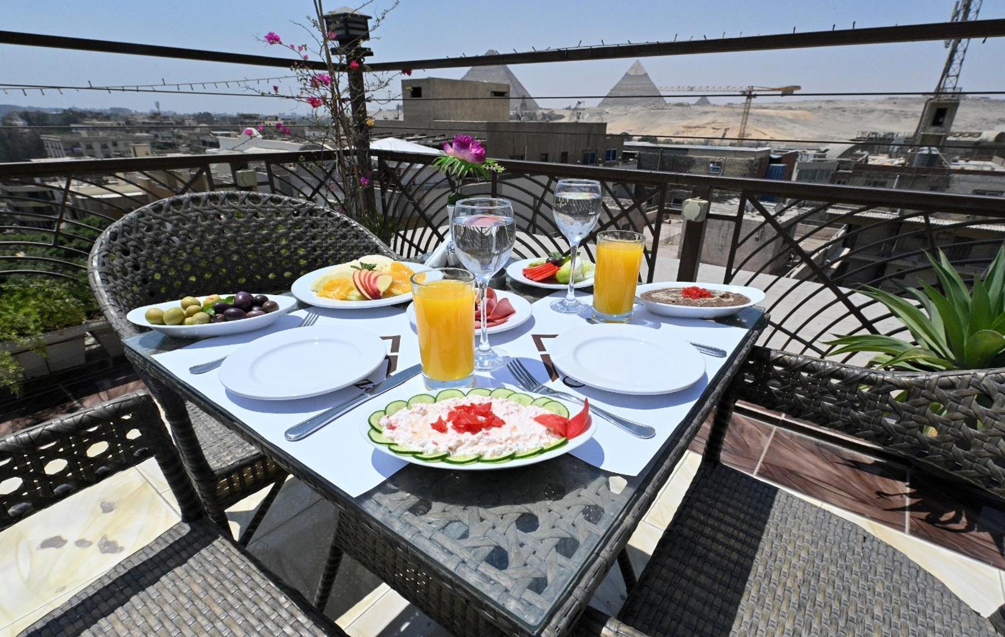 Pyramids Gem Plaza Hotel Kafret el-Gabal Eksteriør billede